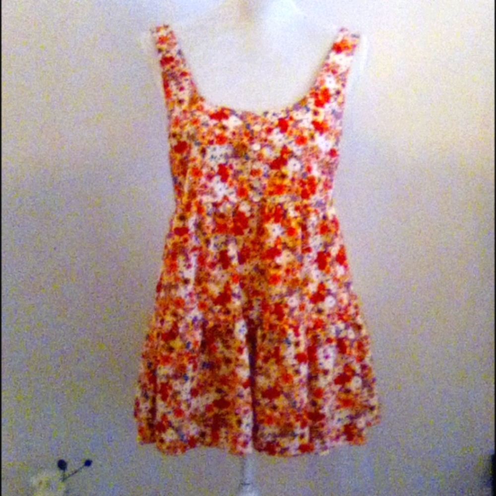 💰 Bundle 2 Items for 18. Urban Outfitters Romper